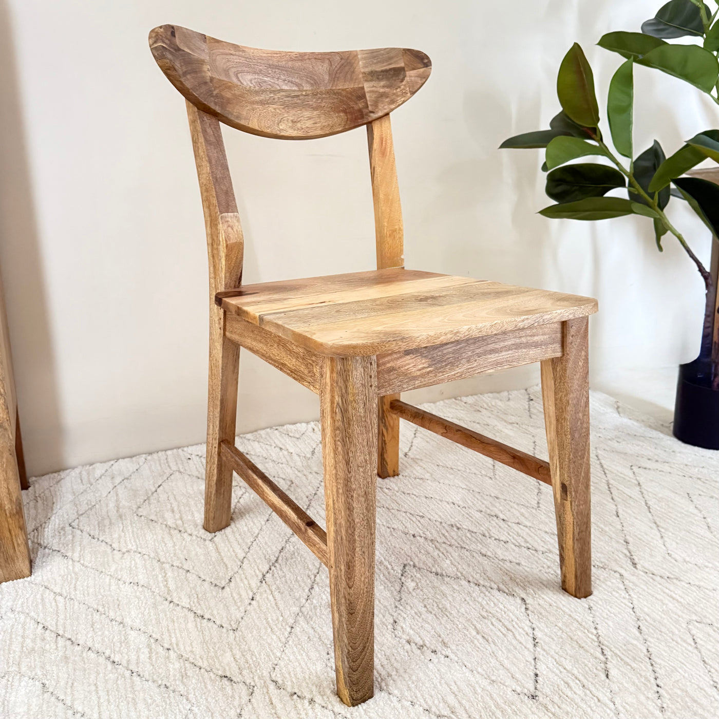 Chulsa Dining Chair