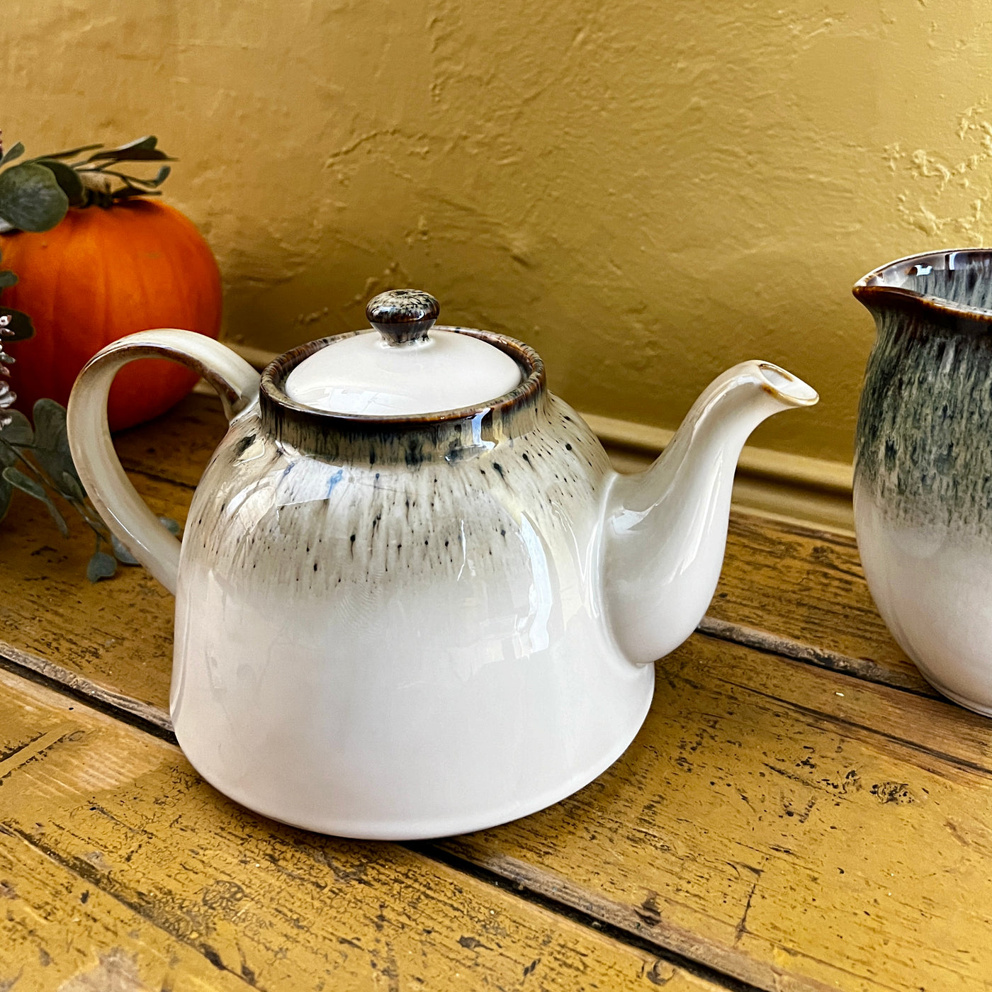 Reactive glaze teapot