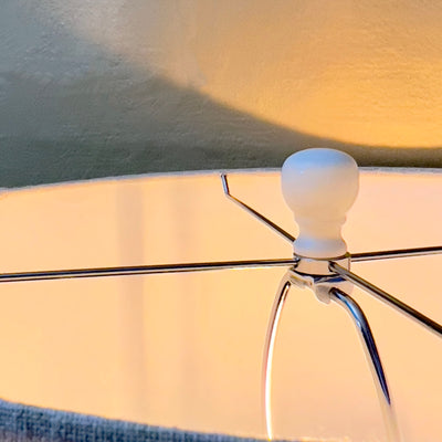 PinappleTable Lamp with Shade-Mrs robinson-Detail