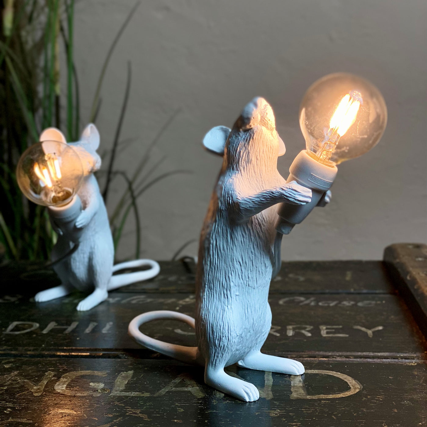 Standing Mouse Light - White-Seletti-Mrs Robinson