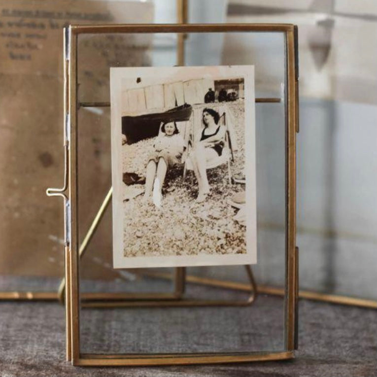 4 x 6 Antique Brass Picture Frame - Mrs Robinson