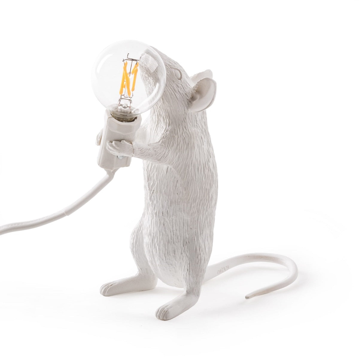 Seletti-Standing-mouse-lamp-in-white-resin-holding-a-light-bulb