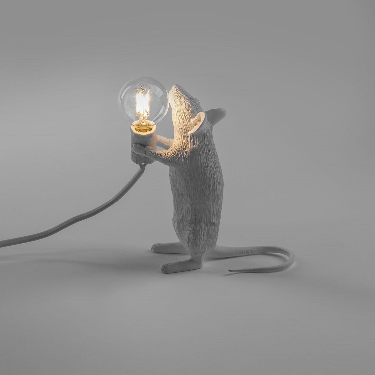 Standing-mouse-light-in-white-Seletti