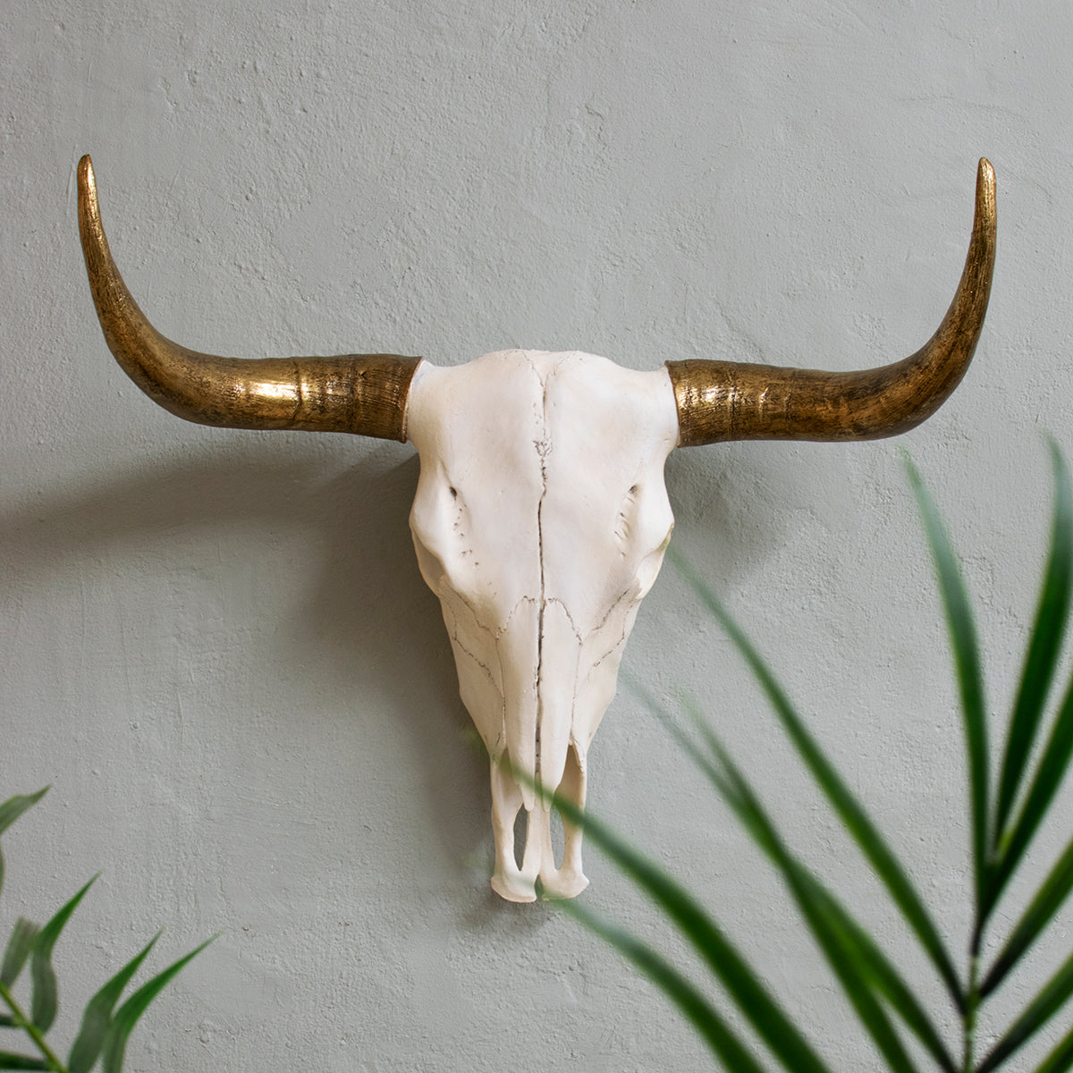 bison-skull-with-golden-horns